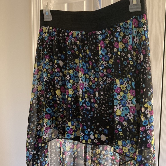 Stargazer floral high-low skirt - Picture 2 of 4